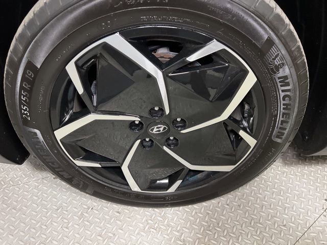 Used 2024 Hyundai Ioniq 5 SEL image 18