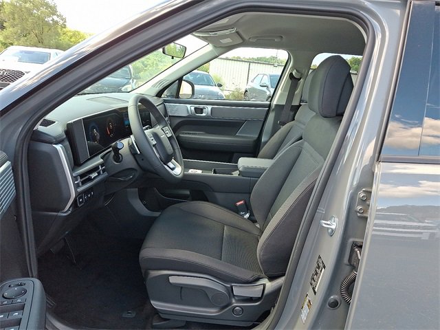 New 2026 Hyundai Santa Fe SE image 7