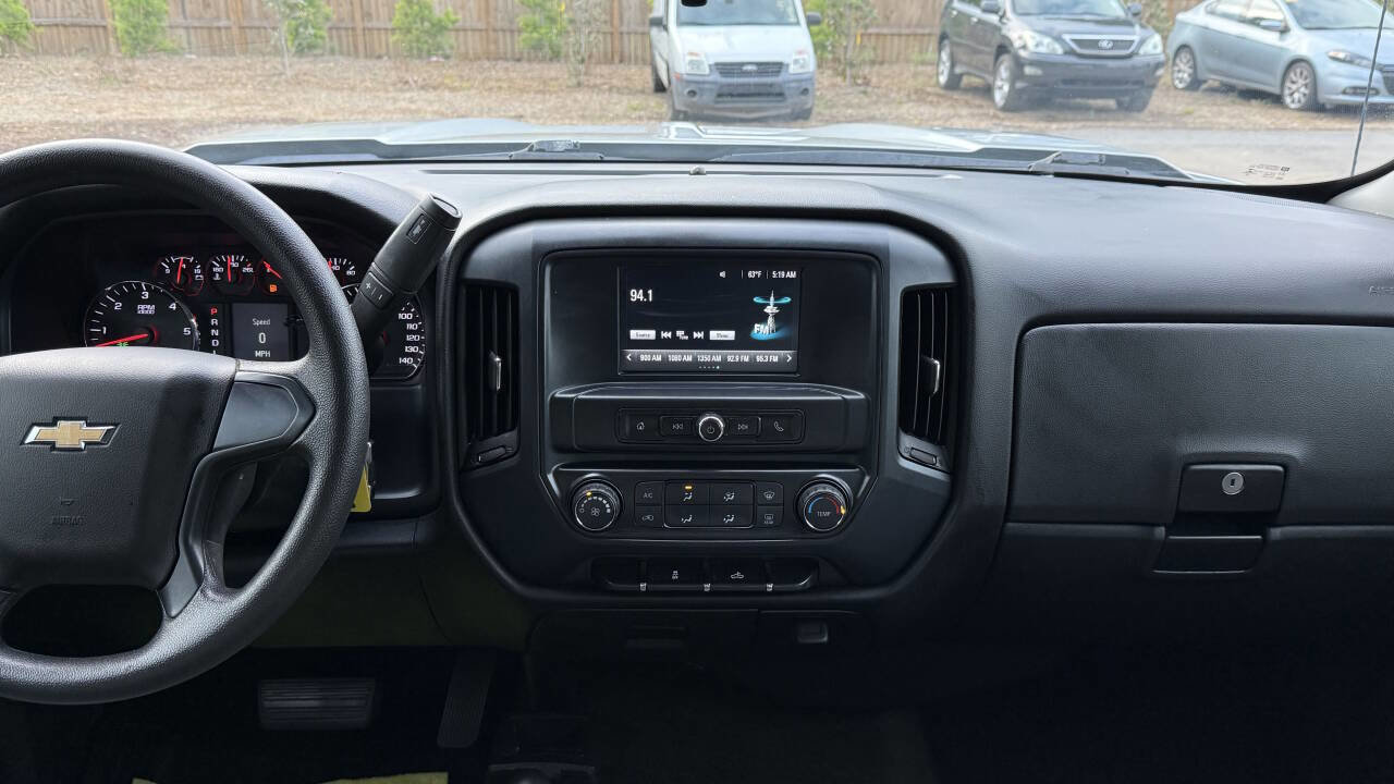 Used 2017 Chevrolet Silverado 1500 Custom w/ Custom Convenience Package AWD/4WD image 18