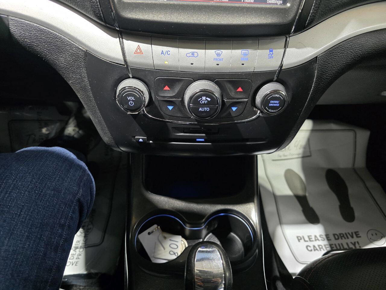 Used 2015 Dodge Journey R/T w/ Flexible Seating Group image 38