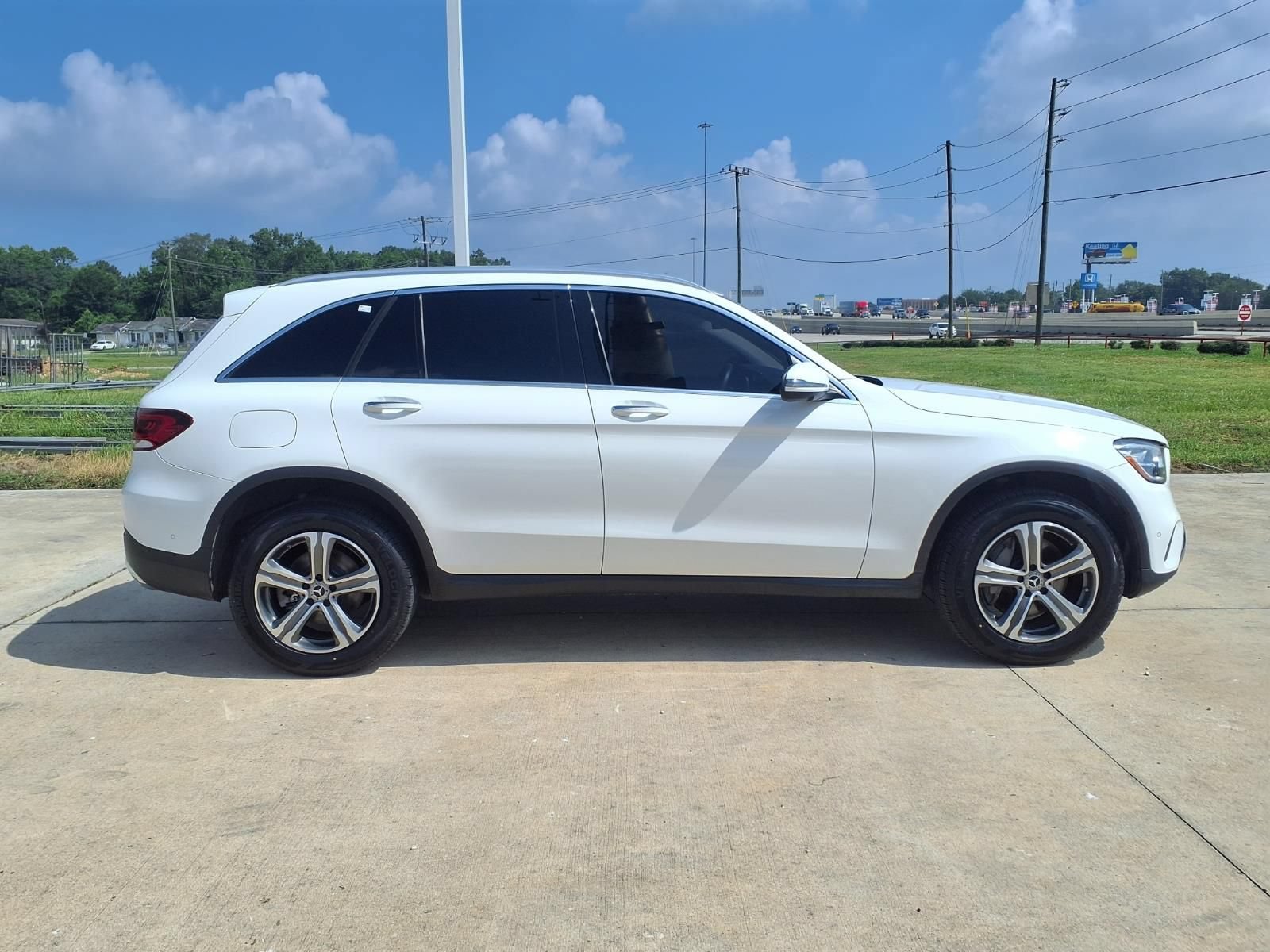 Used 2021 Mercedes-Benz GLC 300 image 5