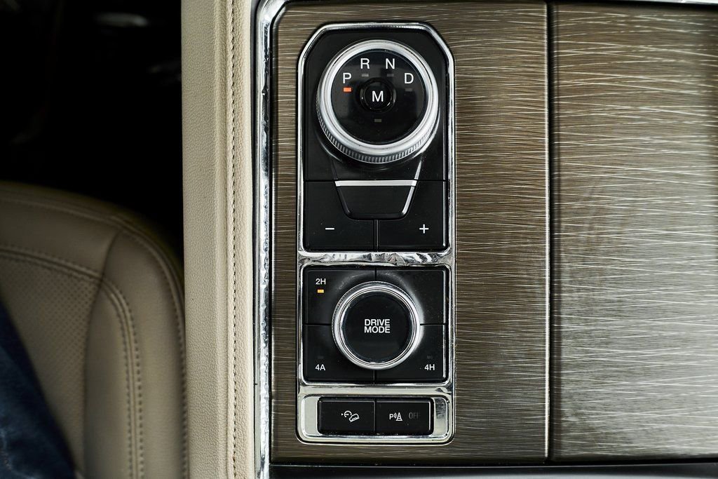 Used 2024 Ford Expedition Limited image 41
