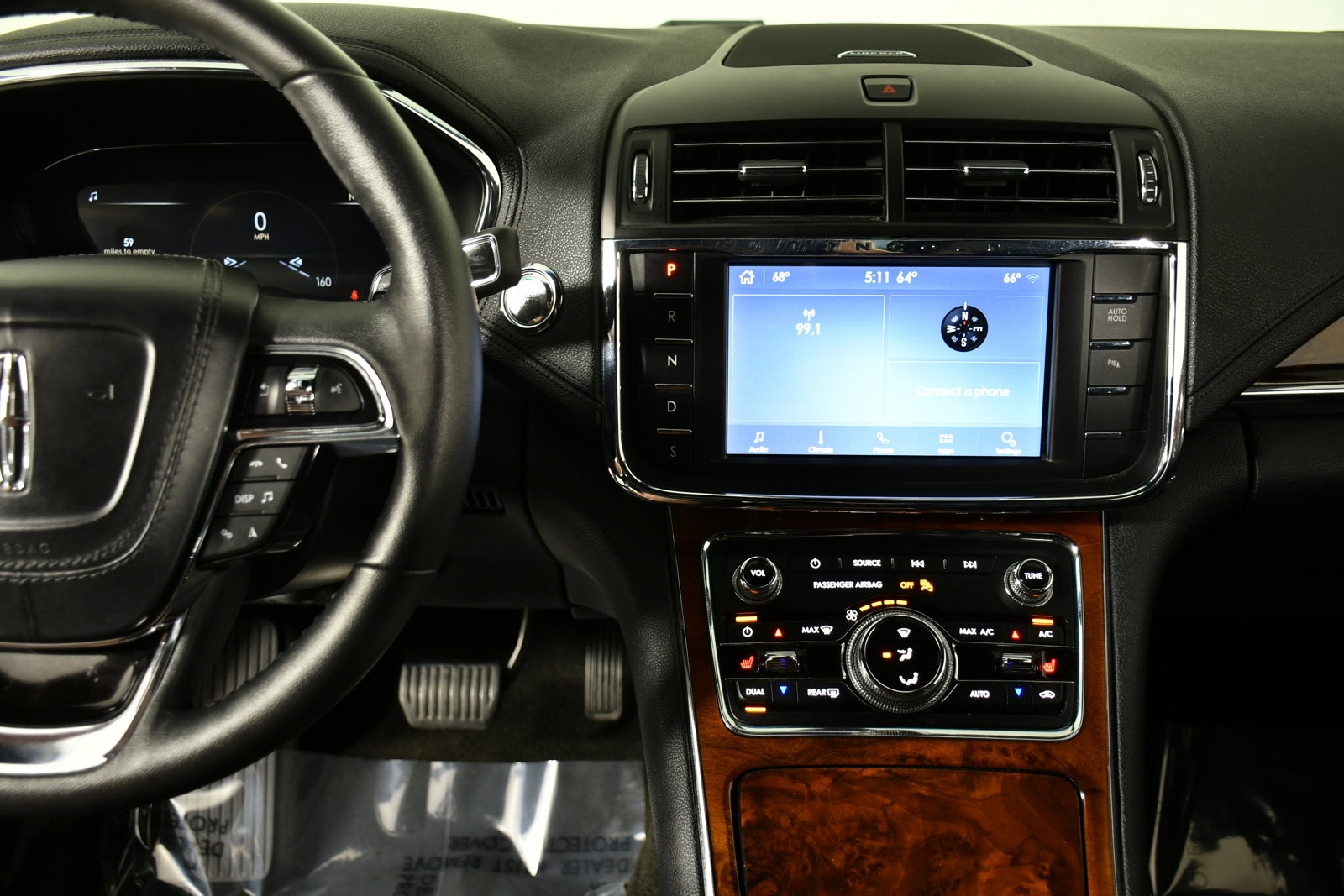 Used 2020 Lincoln Continental image 15