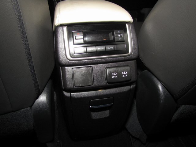 Used 2019 Subaru Ascent Premium image 16