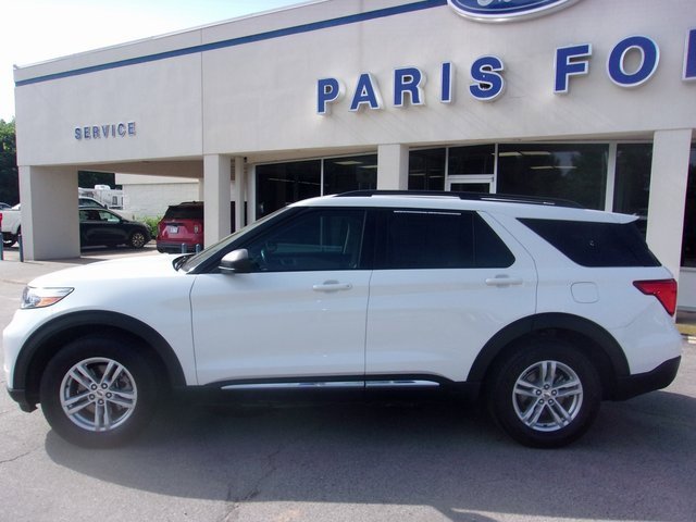 Used 2022 Ford Explorer XLT w/ Equipment Group 202A image 2