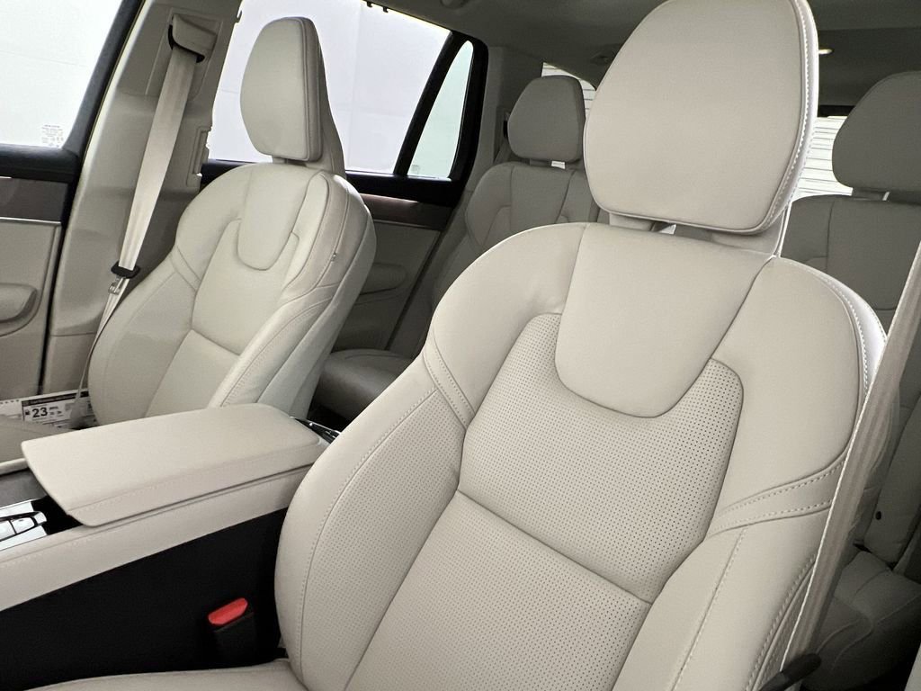 New 2026 Volvo XC90 B6 Ultra w/ Protection Package image 10