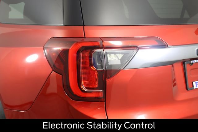 Used 2021 GMC Acadia AT4 w/ Technology Package image 29