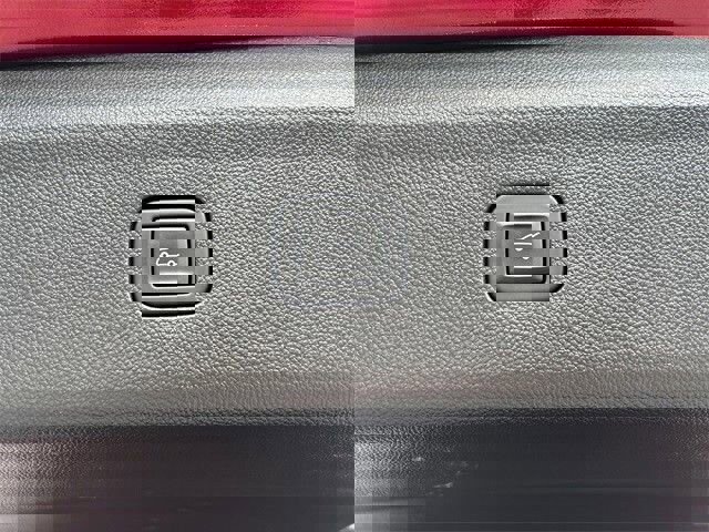 Used 2024 Buick Enclave Premium image 17