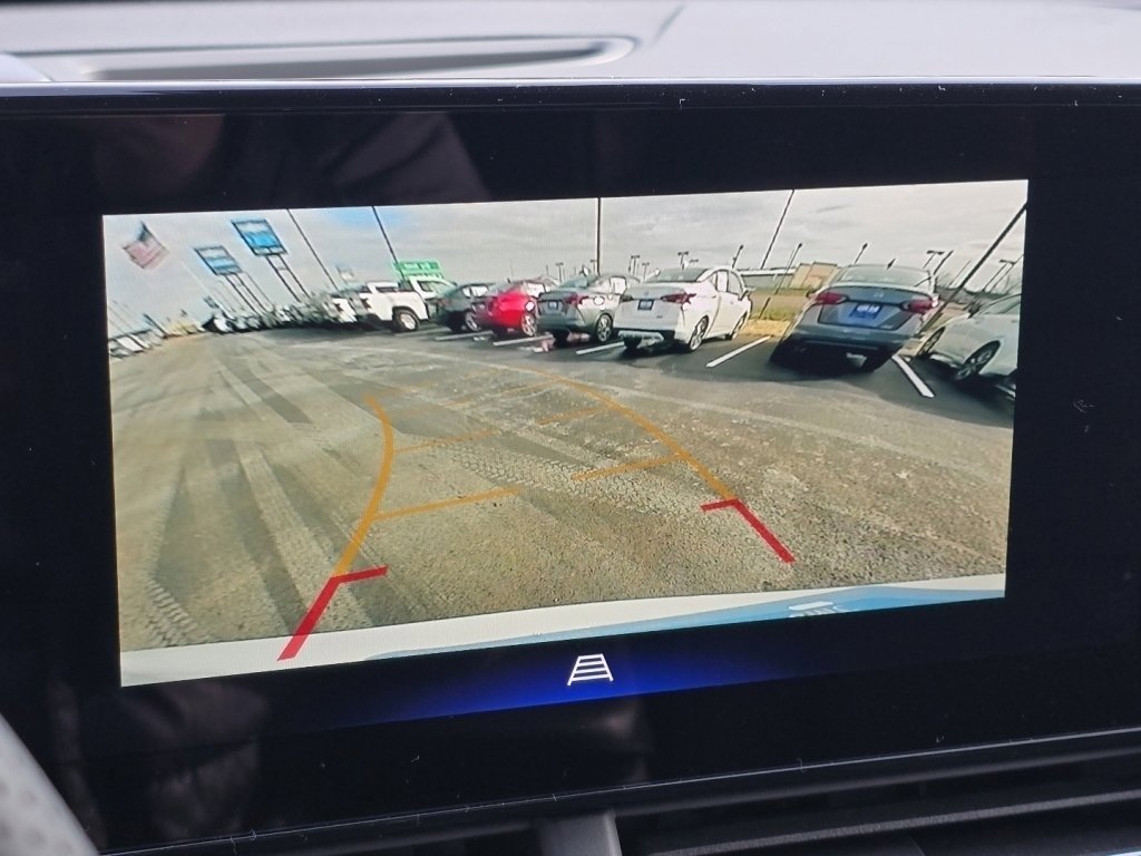 Certified 2025 Chevrolet Trax RS w/ Driver Confidence Package image 6