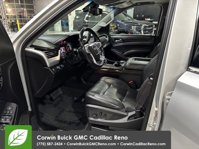 Used 2017 GMC Yukon XL SLT w/ Open Road Package AWD/4WD image 11