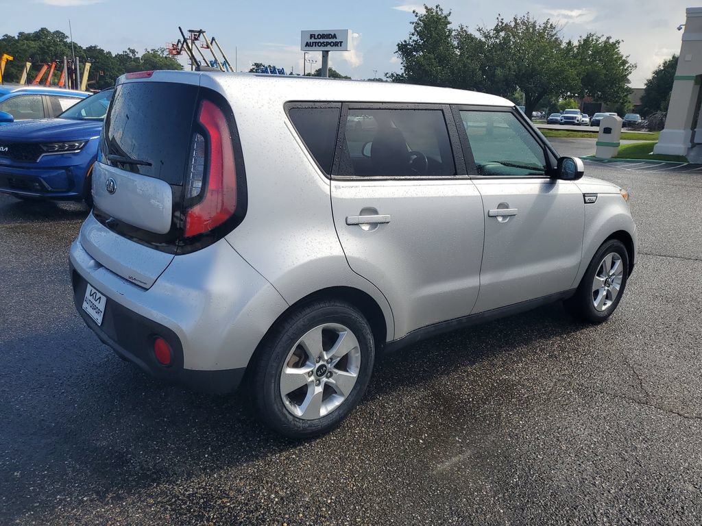 Used 2019 Kia Soul w/ Convenience Package FWD image 4