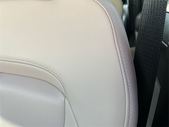 Used 2024 Jeep Grand Cherokee Limited image 13