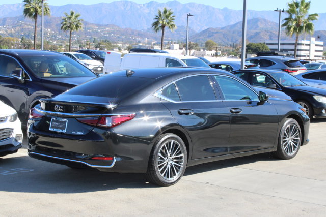 Certified 2025 Lexus ES 300h w/ Premium Package FWD image 21