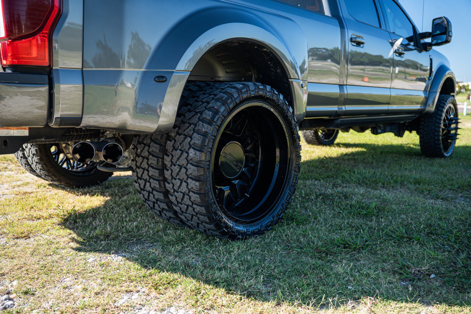 Used 2021 Ford F450 Platinum AWD/4WD image 17