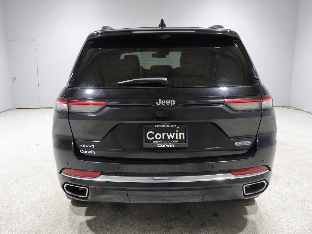 Certified 2023 Jeep Grand Cherokee Overland w/ Luxury Tech Group IV AWD/4WD image 4