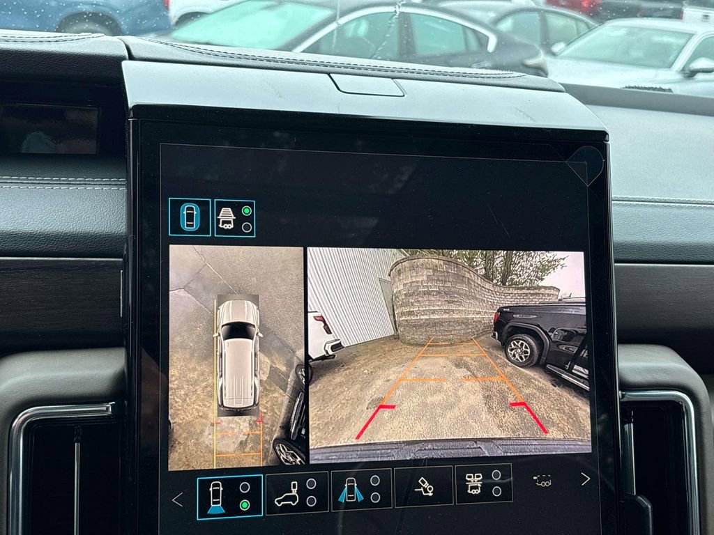 New 2026 GMC Yukon Denali Ultimate AWD/4WD image 16
