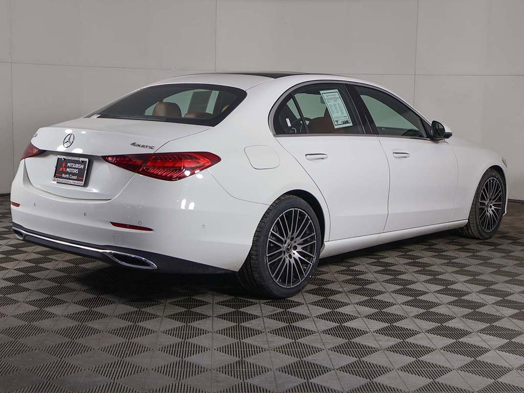 Used 2022 Mercedes-Benz C 300 4MATIC Sedan w/ Exclusive Trim Package image 9