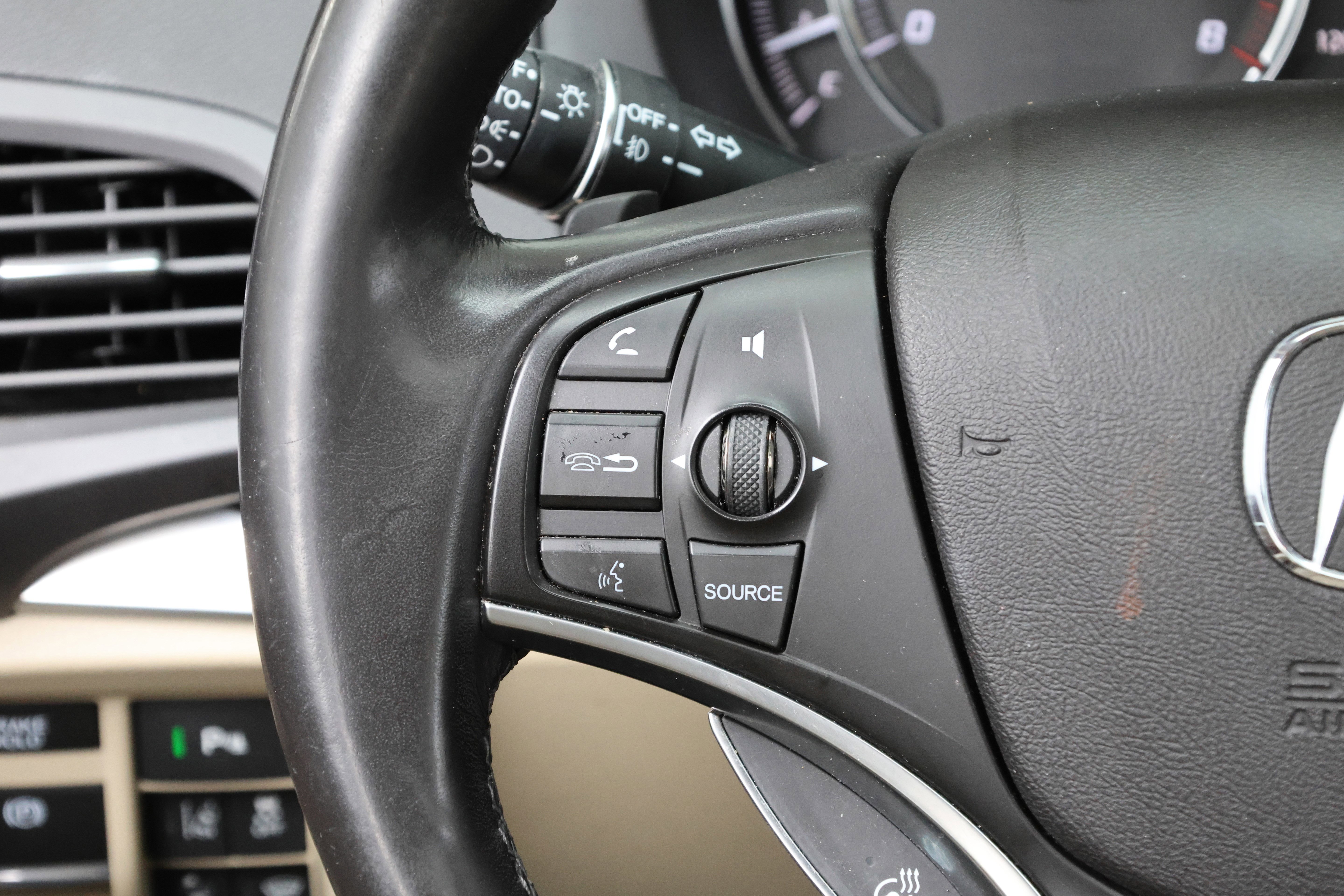 Used 2017 Acura MDX SH-AWD w/ Advance Package image 18
