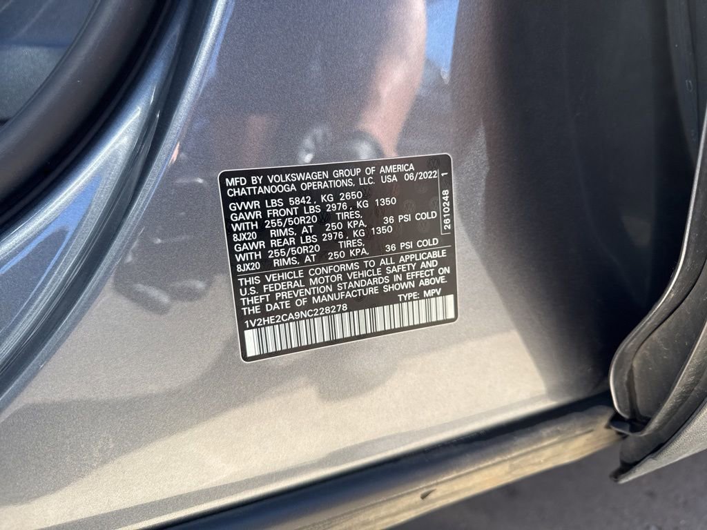 Certified 2022 Volkswagen Atlas Cross Sport SE image 31