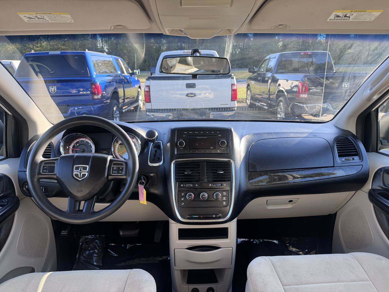 Used 2012 Dodge Grand Caravan American Value Package FWD image 17