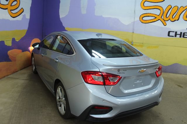 Used 2018 Chevrolet Cruze Premier w/ Premier True North Edition FWD image 6