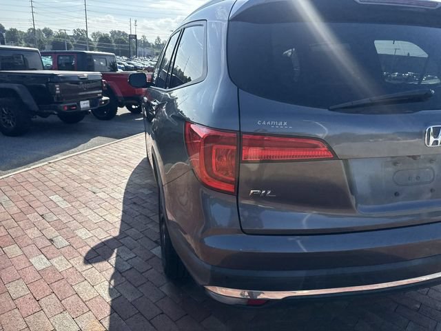 Used 2017 Honda Pilot Touring image 10