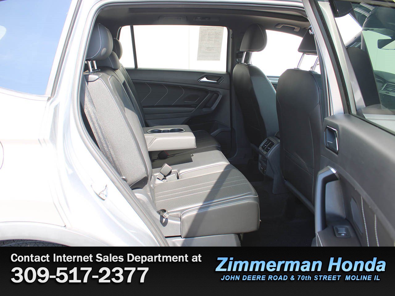 Used 2023 Volkswagen Tiguan SE R-Line FWD image 9