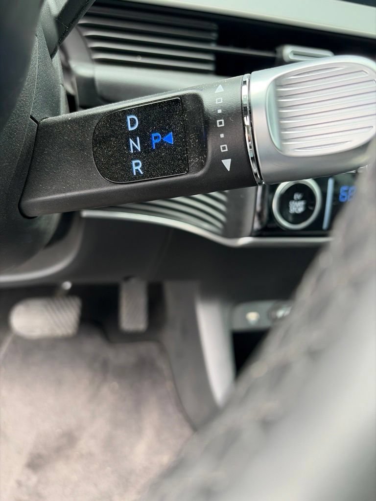 Used 2024 Hyundai Ioniq 5 Limited AWD/4WD image 16