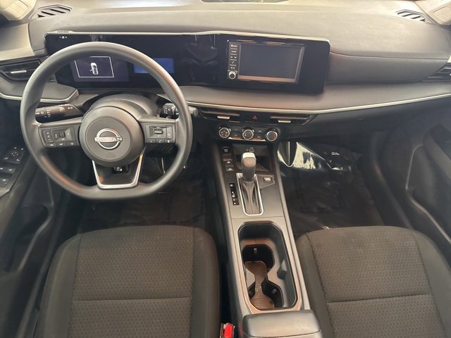 Used 2025 Nissan Kicks S image 22