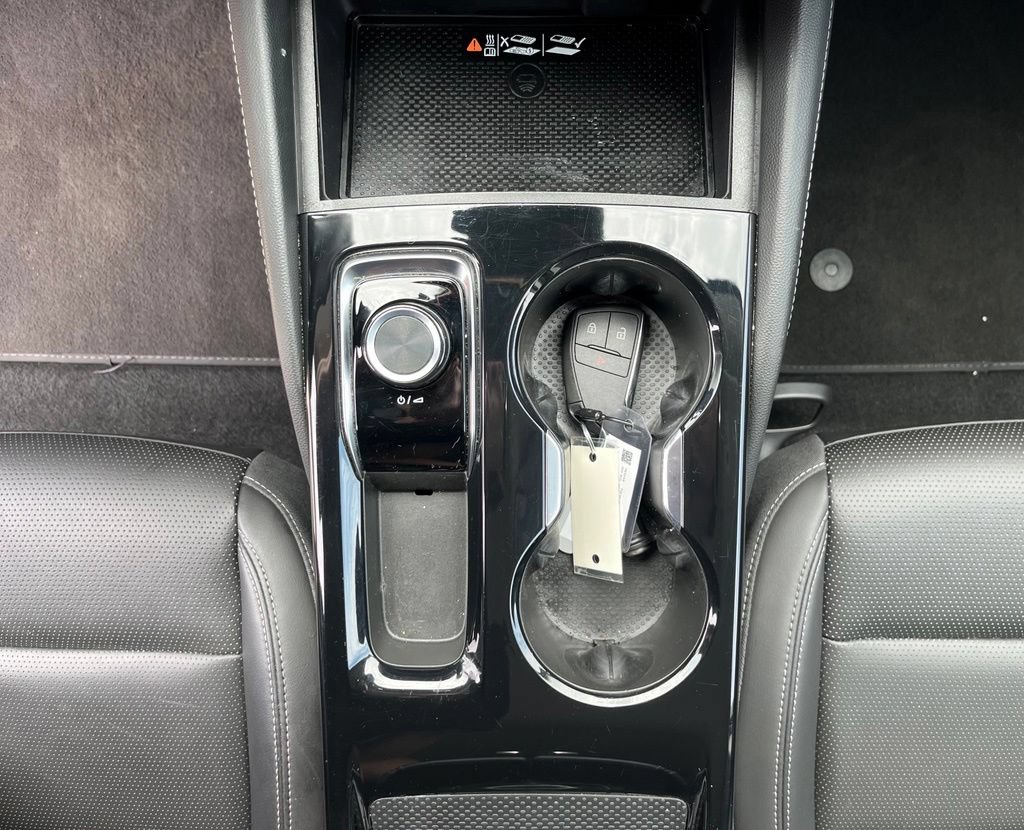 Used 2024 Buick Envision Preferred AWD/4WD image 25