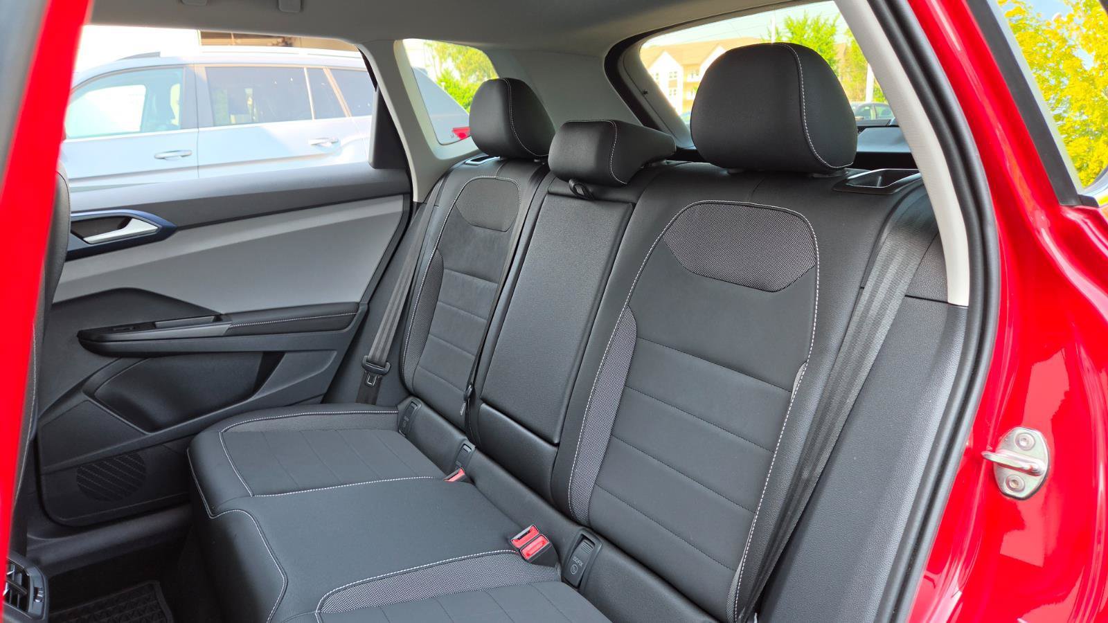 Certified 2024 Volkswagen Taos SE AWD/4WD image 47