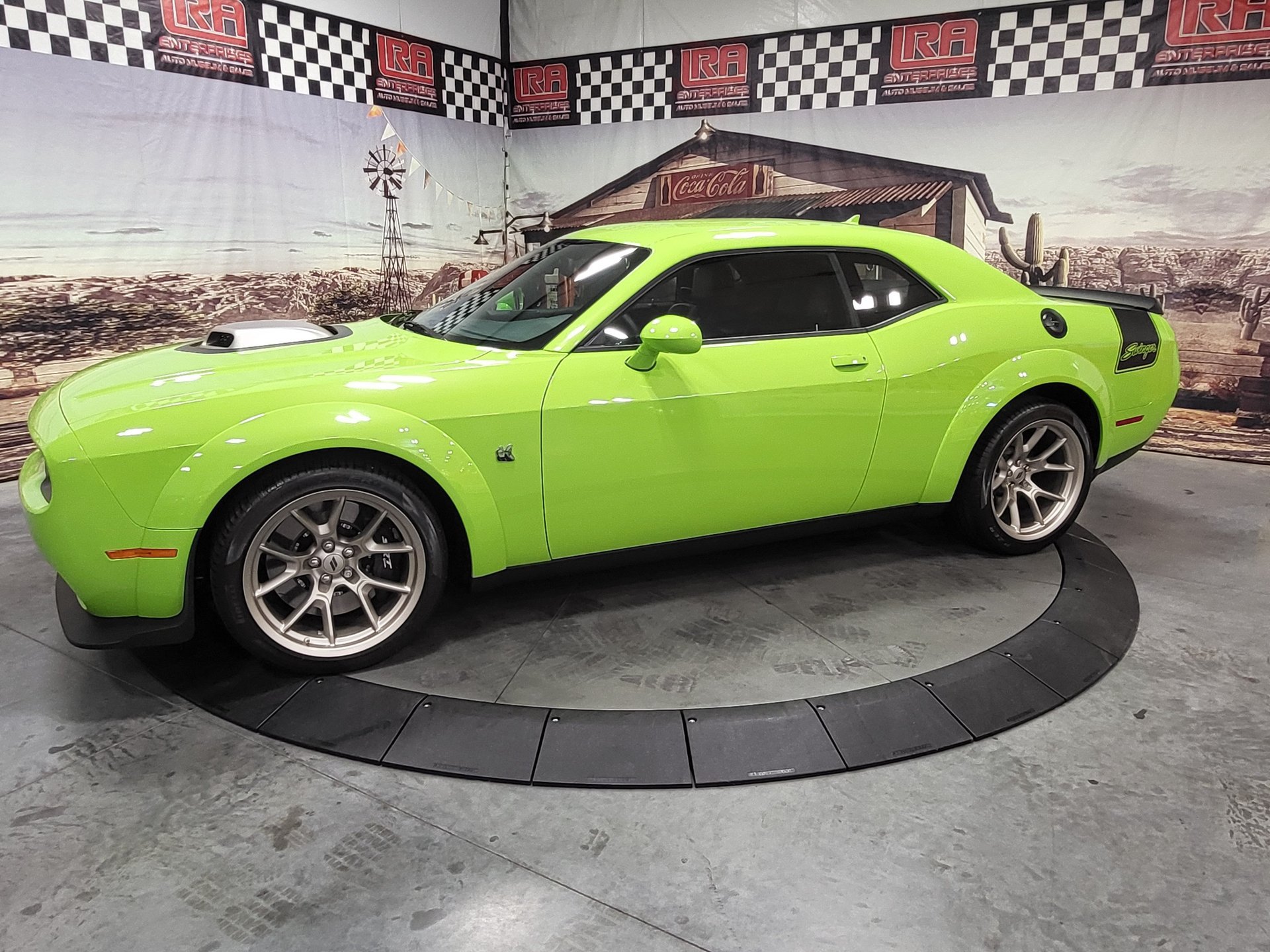 Used 2023 Dodge Challenger R/T Scat Pack RWD image 3