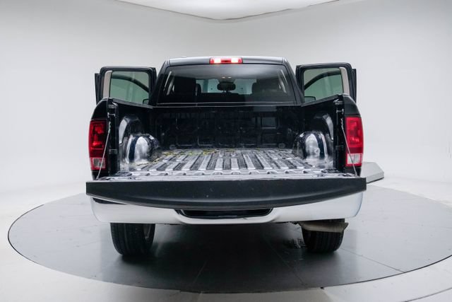 Used 2024 RAM 1500 Classic SLT AWD/4WD image 20