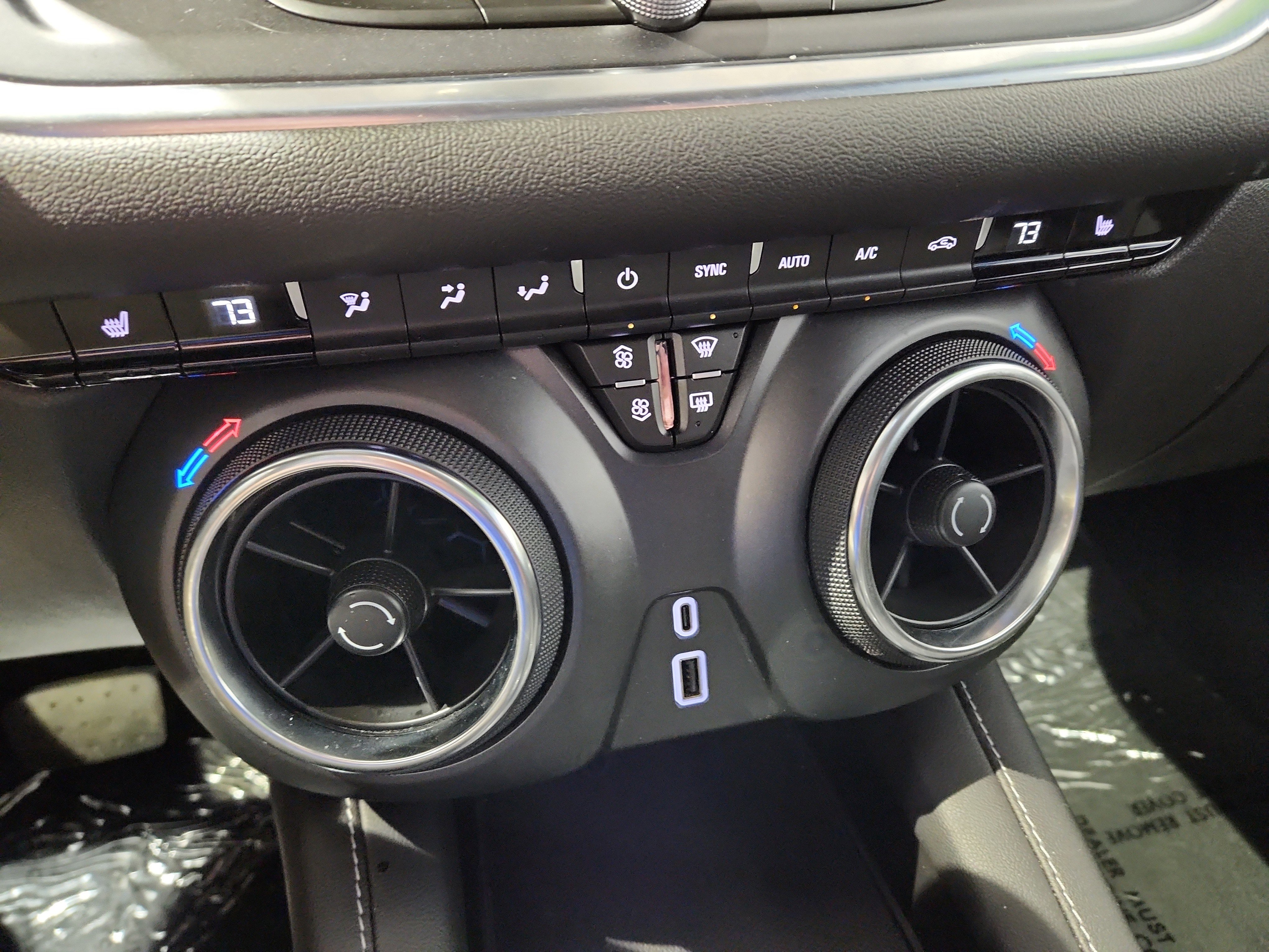 Used 2025 Chevrolet Blazer LT image 10