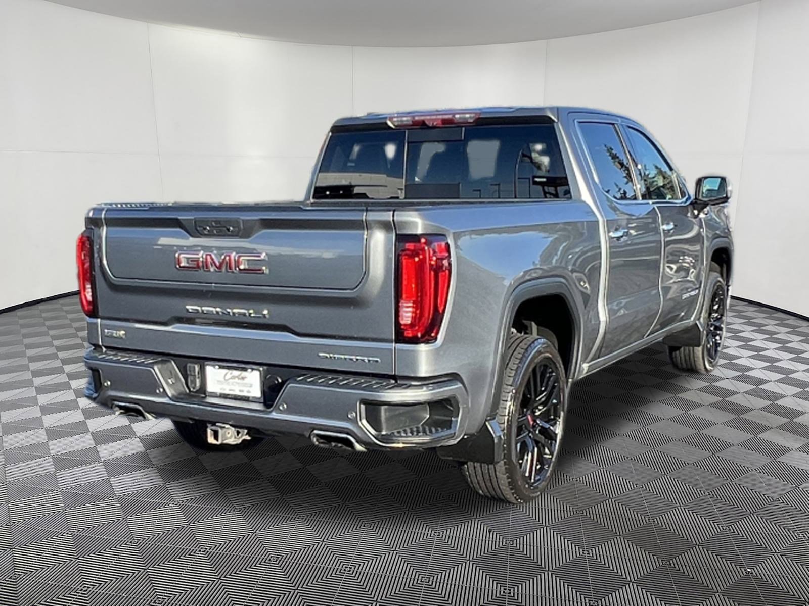 Used 2020 GMC Sierra 1500 Denali w/ Denali Carbonpro Edition image 6