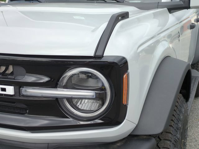 New 2026 Ford Bronco Outer Banks w/ Sasquatch Package AWD/4WD image 9