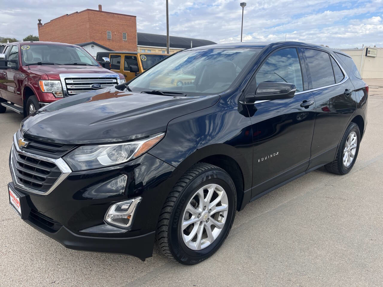 Used 2018 Chevrolet Equinox LT AWD/4WD image 2