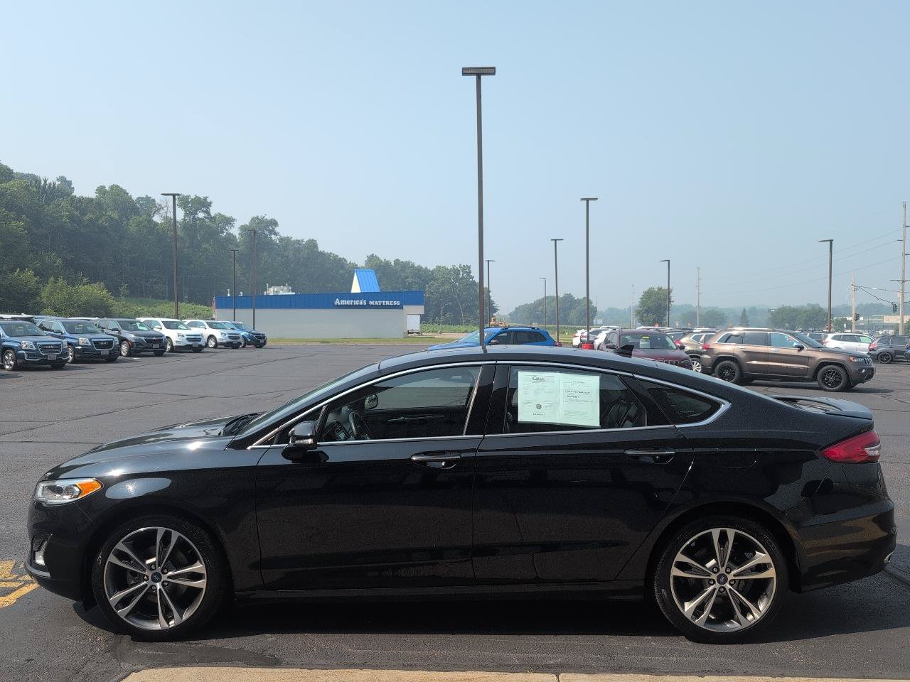 Used 2019 Ford Fusion Titanium AWD/4WD image 5