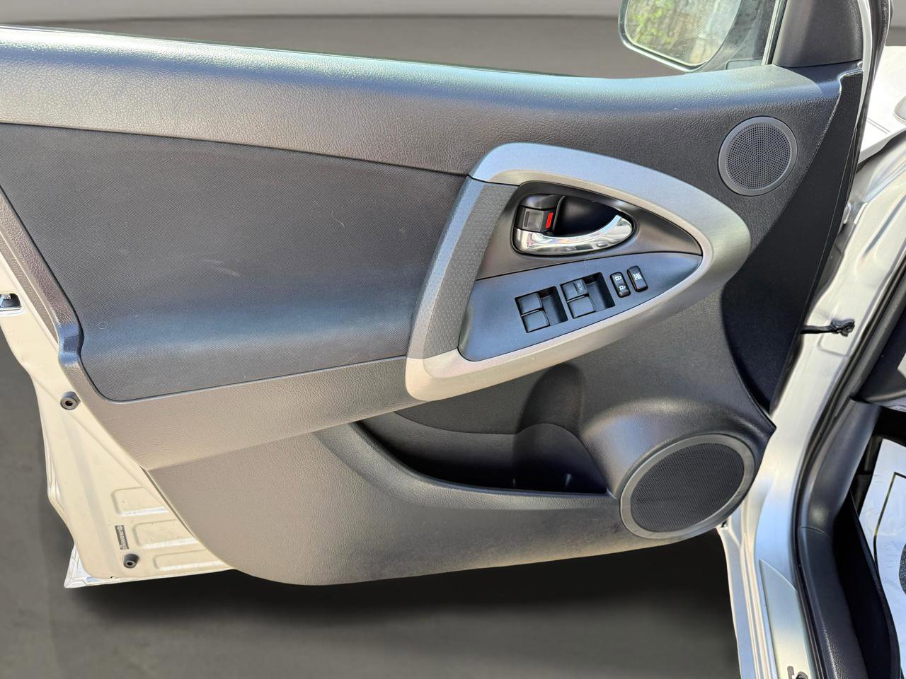 Used 2010 Toyota RAV4 Sport image 14