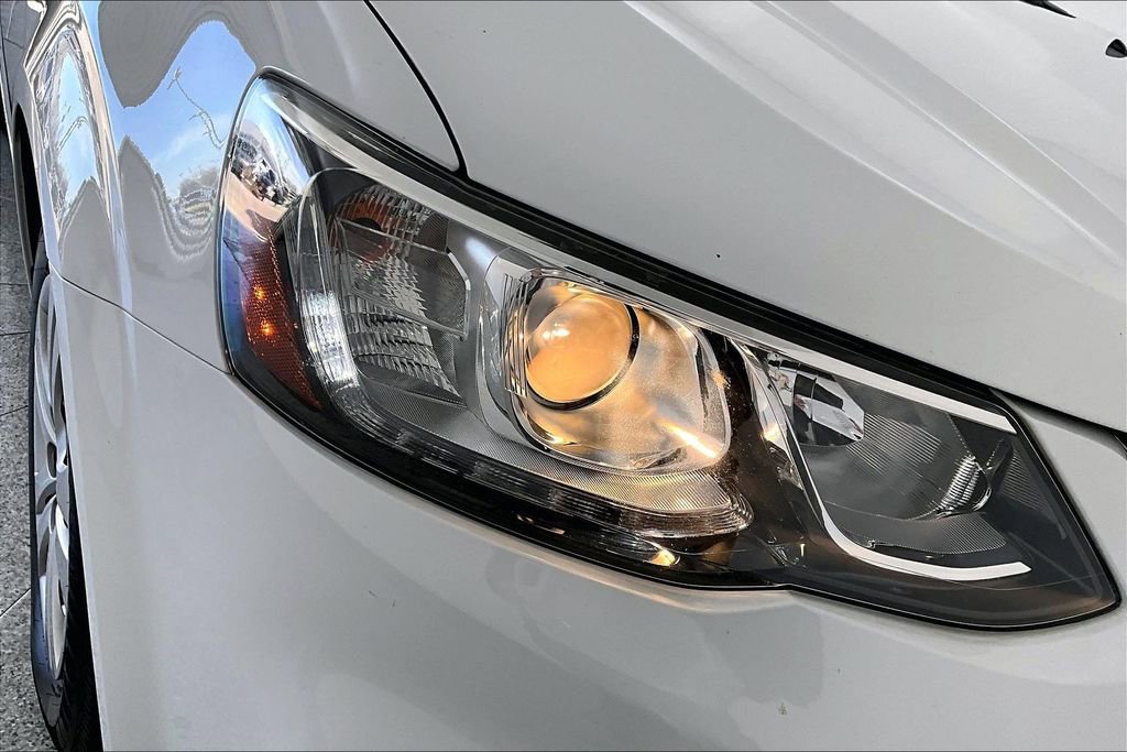 Used 2020 Chevrolet Sonic LT image 39