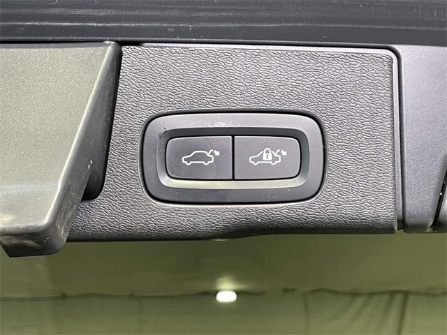 Used 2022 Volvo XC60 T8 Inscription w/ Advanced Package image 20