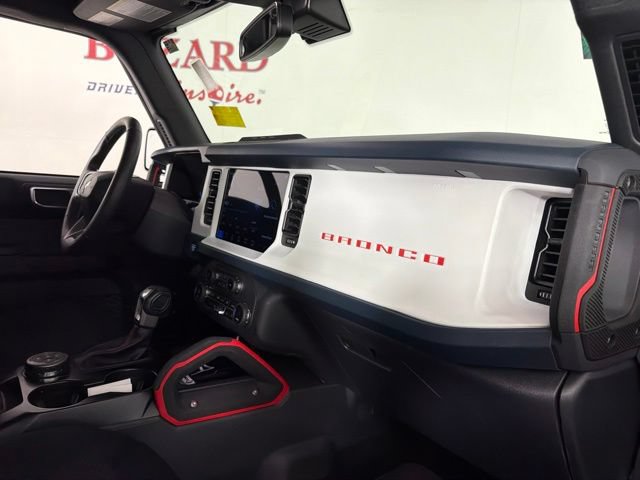 Used 2025 Ford Bronco Heritage Edition AWD/4WD image 17