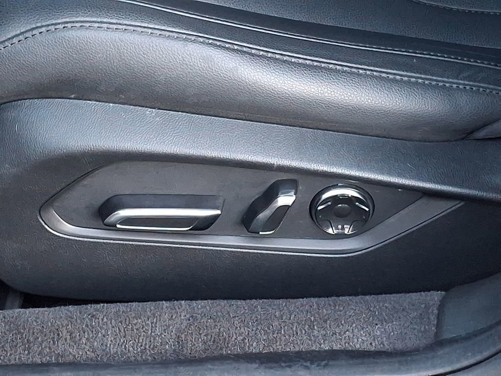 Used 2023 Acura TLX image 10