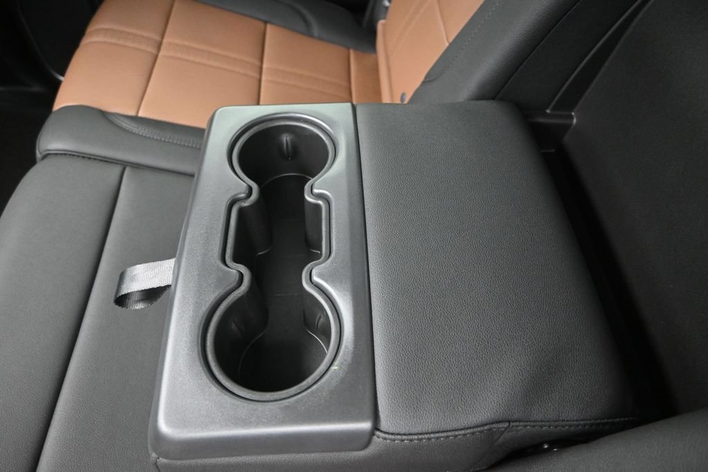 New 2026 Chevrolet Silverado 1500 High Country w/ Technology Package AWD/4WD image 19