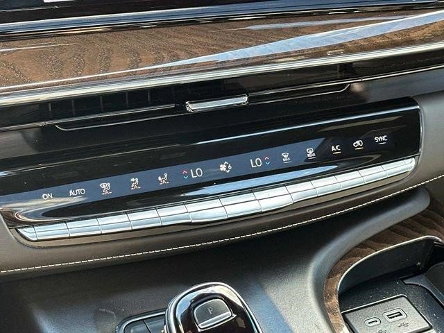Certified 2024 Cadillac Escalade Sport Platinum w/ LPO, ONYX Package AWD/4WD image 30