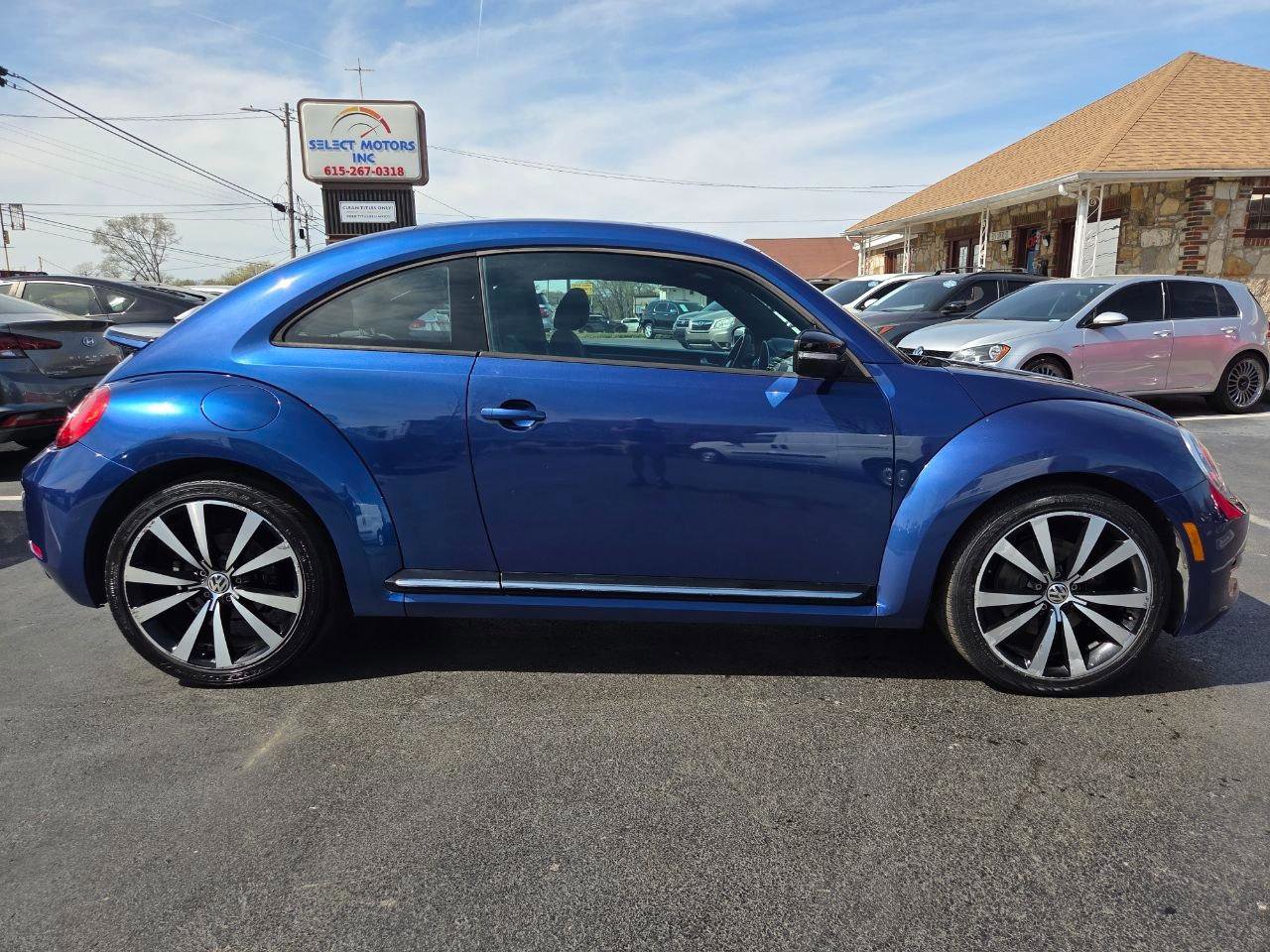 Used 2012 Volkswagen Beetle 2.0T image 5