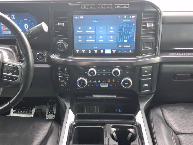 Used 2023 Ford F350 Lariat w/ Lariat Ultimate Package AWD/4WD image 4