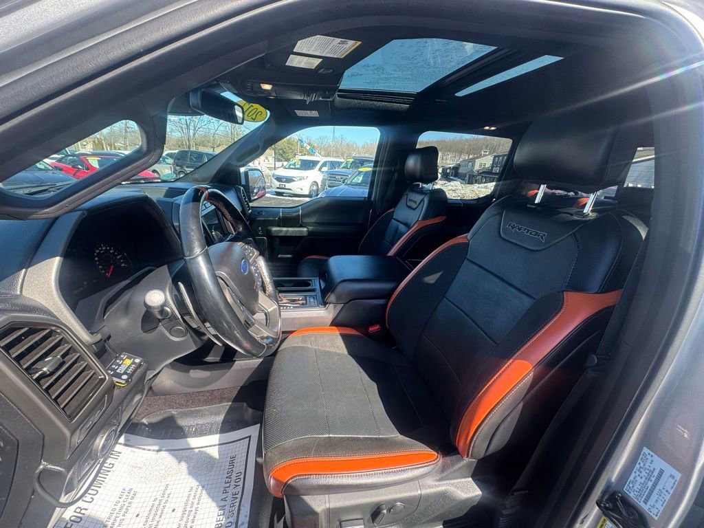 Used 2017 Ford F150 Raptor w/ Equipment Group 802A Luxury image 40