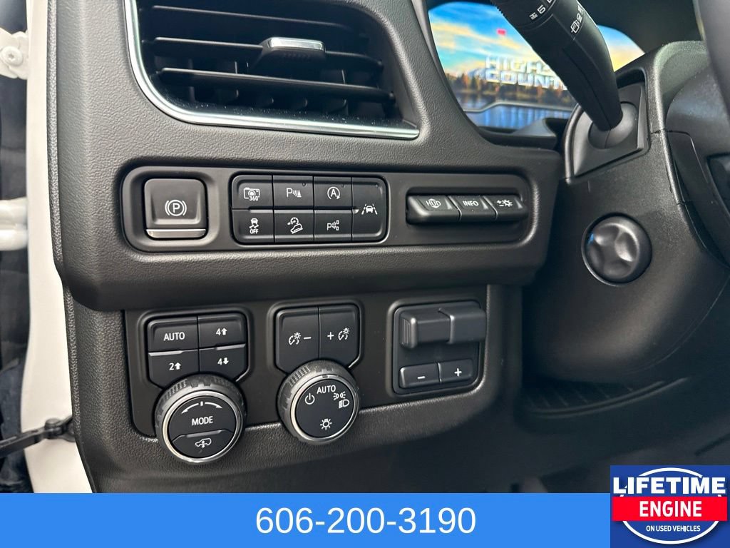 Used 2024 Chevrolet Suburban High Country w/ Advanced Technology Package AWD/4WD image 26