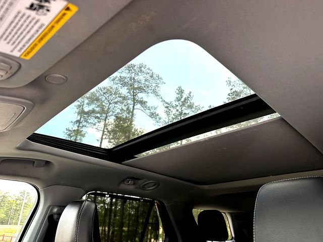 Used 2023 Ford Explorer Limited w/ Limited Technology Package image 18